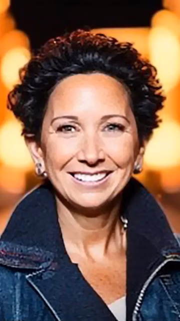 Lynn Simon