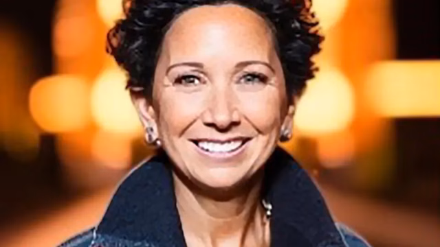Lynn Simon